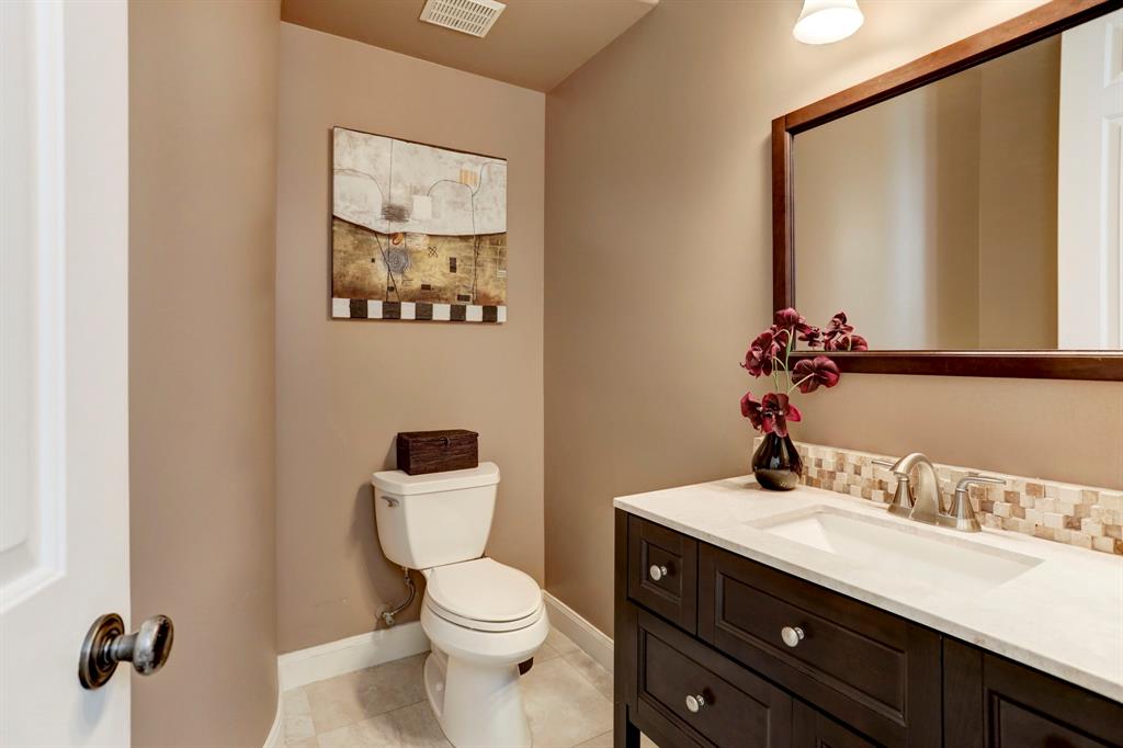11746 2 Gallant Ridge Lane, Houston, Texas 77082, 4 Bedrooms Bedrooms, 12 Rooms Rooms,4 BathroomsBathrooms,Single-family,For Sale,Gallant Ridge,83204281