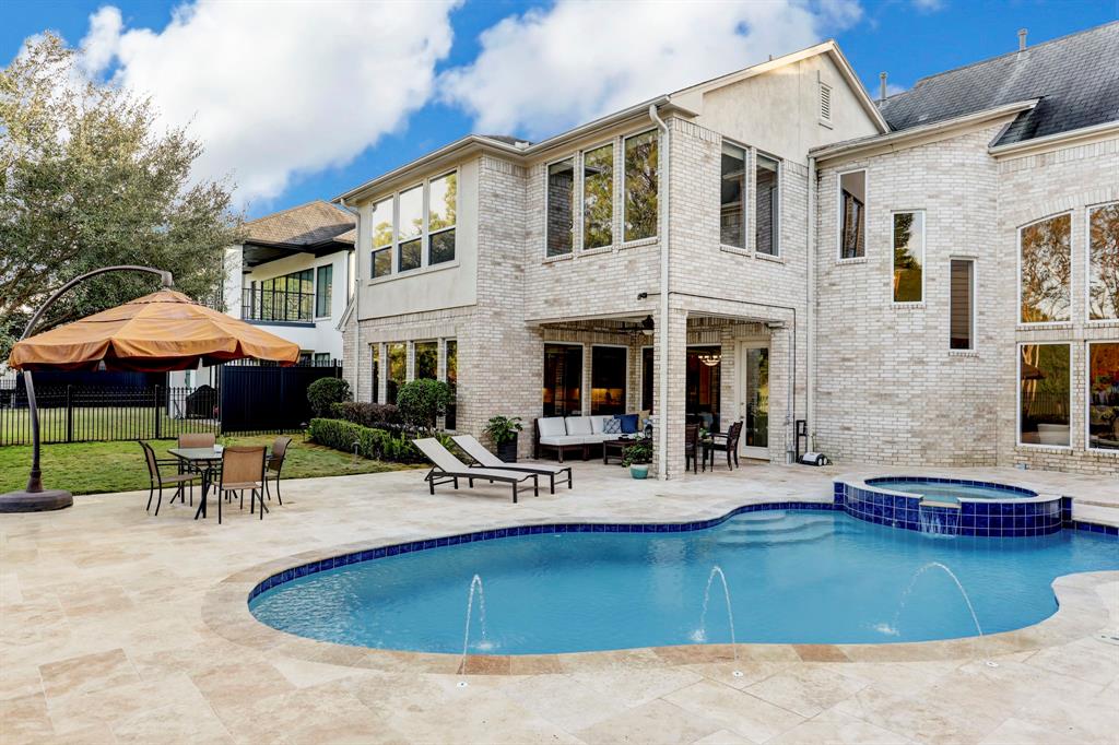 11746 2 Gallant Ridge Lane, Houston, Texas 77082, 4 Bedrooms Bedrooms, 12 Rooms Rooms,4 BathroomsBathrooms,Single-family,For Sale,Gallant Ridge,83204281