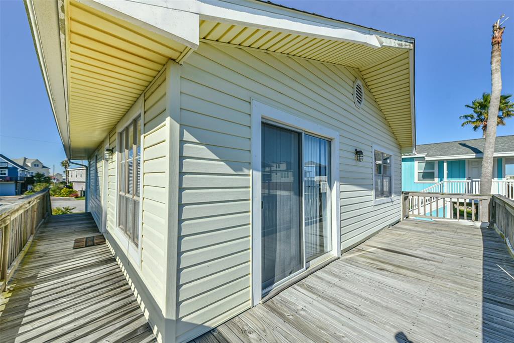 22123 1 Zapata, Galveston, Texas 77554, 3 Bedrooms Bedrooms, 6 Rooms Rooms,2 BathroomsBathrooms,Single-family,For Sale,Zapata,41729093