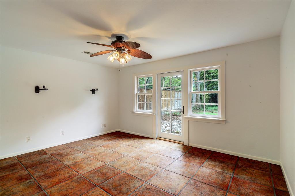 9207 2 Bronco Drive, Houston, Texas 77055, 4 Bedrooms Bedrooms, 4 Rooms Rooms,2 BathroomsBathrooms,Single-family,For Sale,Bronco,68114205