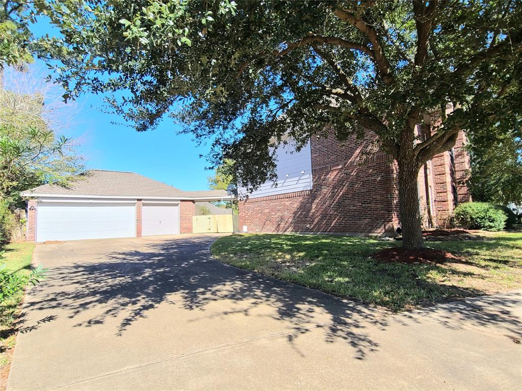 11502 2 Lakewood Forest North Court, Tomball, Texas 77377, 5 Bedrooms Bedrooms, 12 Rooms Rooms,3 BathroomsBathrooms,Single-family,For Sale,Lakewood Forest North,31269849