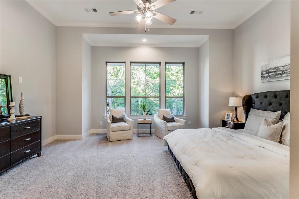 4313 2 DICKSON Street, Houston, Texas 77007, 3 Bedrooms Bedrooms, 11 Rooms Rooms,2 BathroomsBathrooms,Single-family,For Sale,DICKSON,53689624