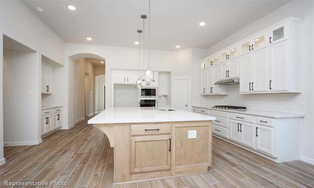 623 1 Livermore Street, Webster, Texas 77598, 4 Bedrooms Bedrooms, 7 Rooms Rooms,3 BathroomsBathrooms,Single-family,For Sale,Livermore,68359609