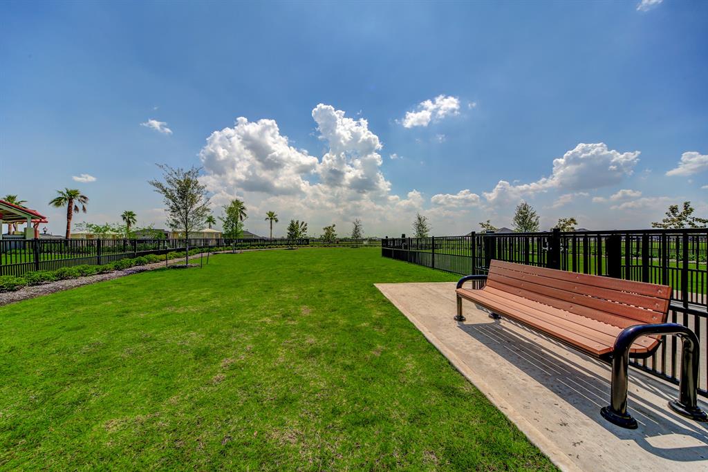 707 1 Turner Cove Court, La Porte, Texas 77571, 4 Bedrooms Bedrooms, 13 Rooms Rooms,3 BathroomsBathrooms,Single-family,For Sale,Turner Cove,83595391