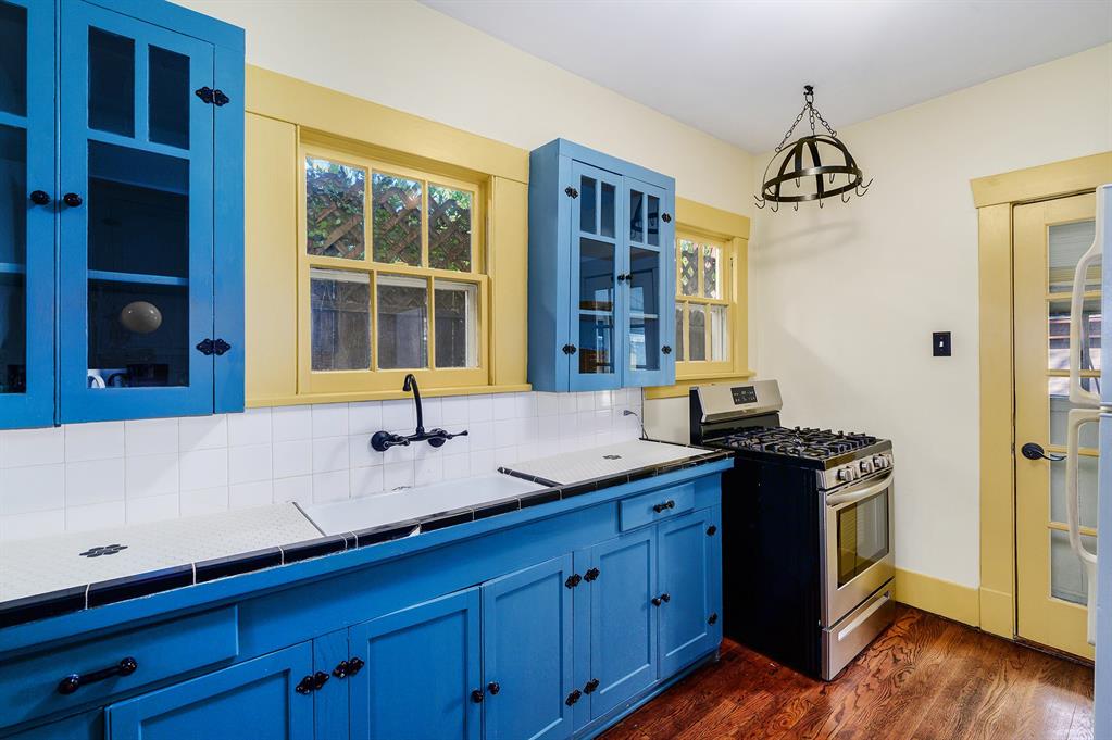 1646 1 Arlington Street, Houston, Texas 77008, 1 Bedroom Bedrooms, 4 Rooms Rooms,1 BathroomBathrooms,Single-family,For Sale,Arlington,55498860