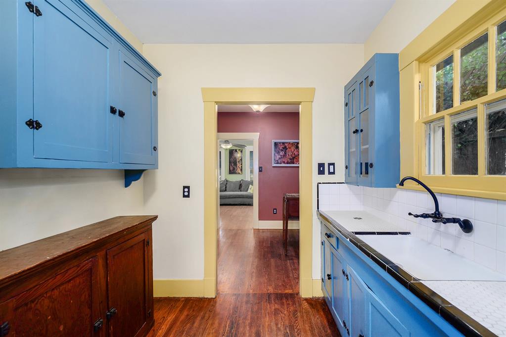 1646 1 Arlington Street, Houston, Texas 77008, 1 Bedroom Bedrooms, 4 Rooms Rooms,1 BathroomBathrooms,Single-family,For Sale,Arlington,55498860