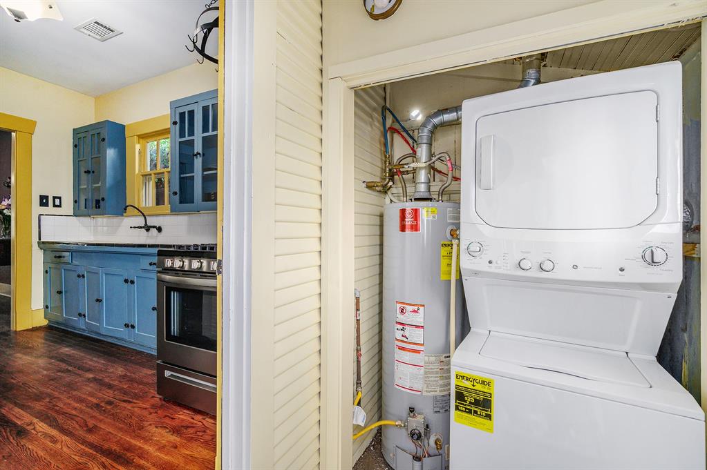 1646 1 Arlington Street, Houston, Texas 77008, 1 Bedroom Bedrooms, 4 Rooms Rooms,1 BathroomBathrooms,Single-family,For Sale,Arlington,55498860