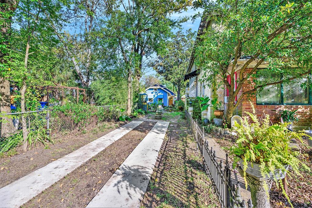 1646 1 Arlington Street, Houston, Texas 77008, 1 Bedroom Bedrooms, 4 Rooms Rooms,1 BathroomBathrooms,Single-family,For Sale,Arlington,55498860