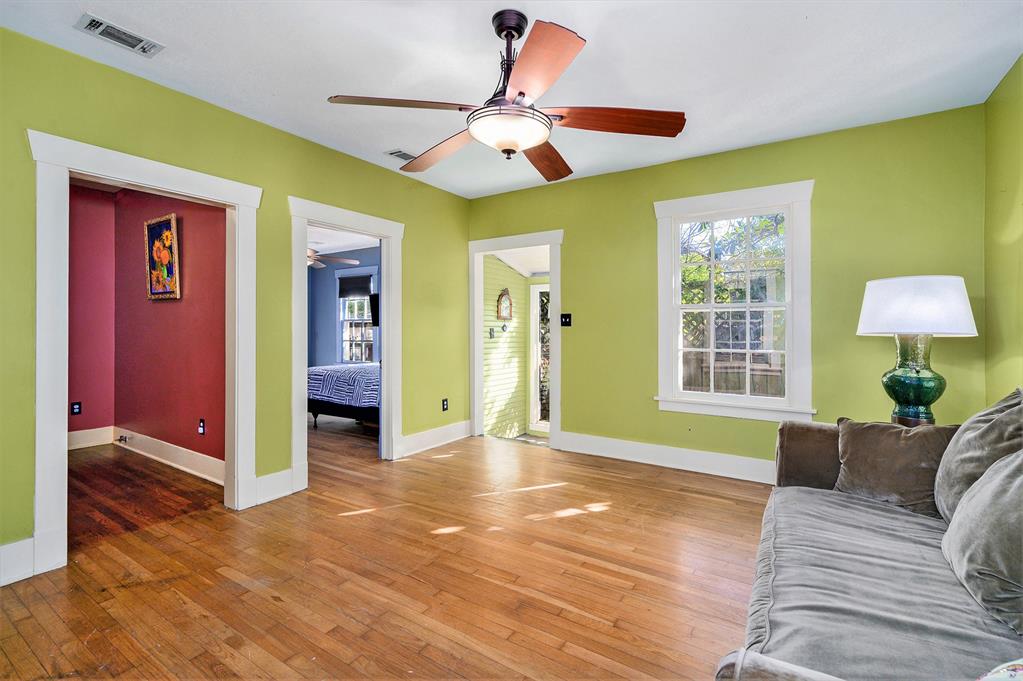 1646 1 Arlington Street, Houston, Texas 77008, 1 Bedroom Bedrooms, 4 Rooms Rooms,1 BathroomBathrooms,Single-family,For Sale,Arlington,55498860