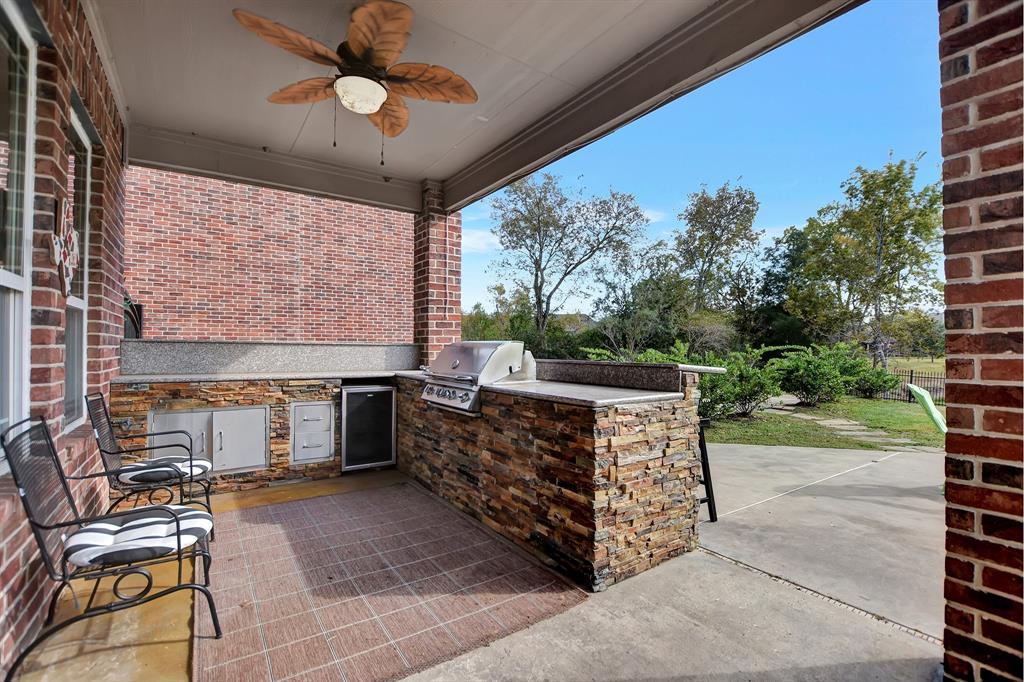 1934 2 Skip Rock Street, Friendswood, Texas 77546, 7 Bedrooms Bedrooms, 19 Rooms Rooms,5 BathroomsBathrooms,Single-family,For Sale,Skip Rock,18973932