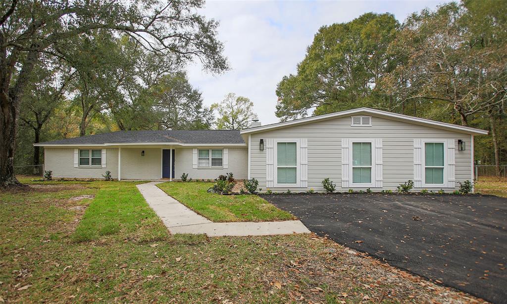 14692 1 Twin Lakes Circle, Conroe, Texas 77306, 4 Bedrooms Bedrooms, 13 Rooms Rooms,3 BathroomsBathrooms,Single-family,For Sale,Twin Lakes,84799799