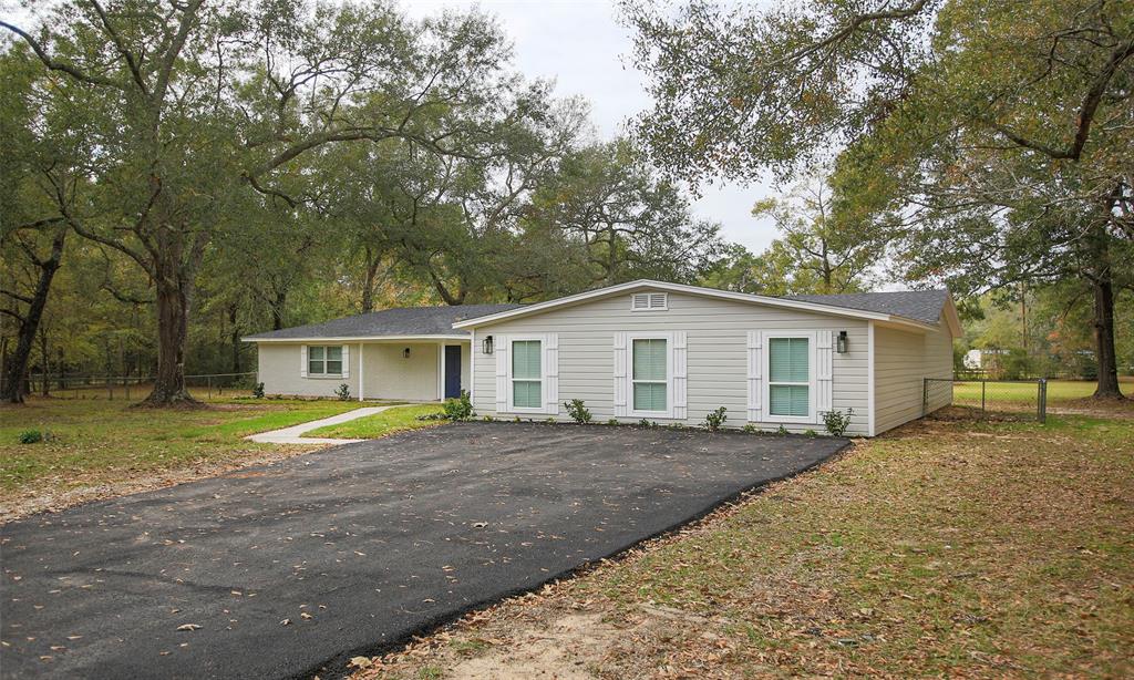 14692 1 Twin Lakes Circle, Conroe, Texas 77306, 4 Bedrooms Bedrooms, 13 Rooms Rooms,3 BathroomsBathrooms,Single-family,For Sale,Twin Lakes,84799799