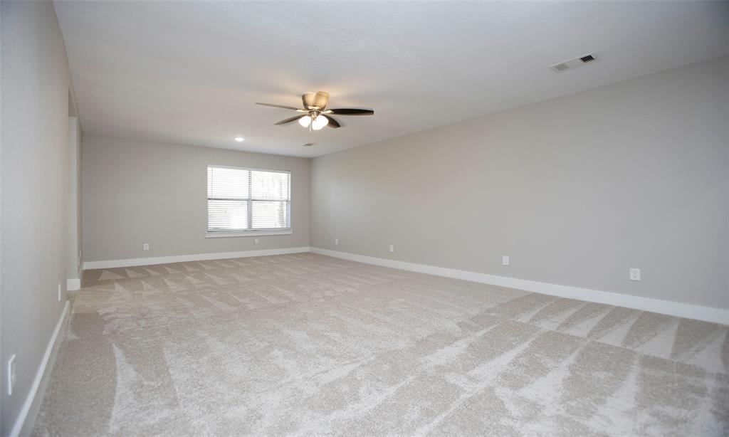 14692 1 Twin Lakes Circle, Conroe, Texas 77306, 4 Bedrooms Bedrooms, 13 Rooms Rooms,3 BathroomsBathrooms,Single-family,For Sale,Twin Lakes,84799799