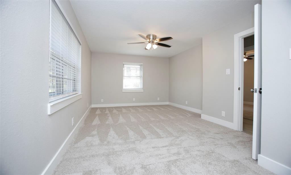 14692 1 Twin Lakes Circle, Conroe, Texas 77306, 4 Bedrooms Bedrooms, 13 Rooms Rooms,3 BathroomsBathrooms,Single-family,For Sale,Twin Lakes,84799799