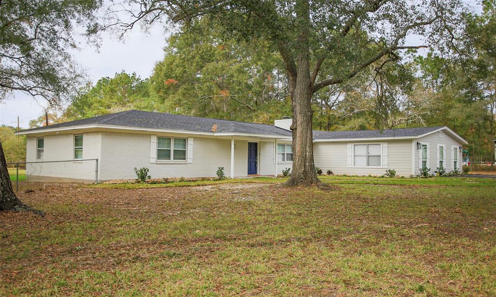14692 1 Twin Lakes Circle, Conroe, Texas 77306, 4 Bedrooms Bedrooms, 13 Rooms Rooms,3 BathroomsBathrooms,Single-family,For Sale,Twin Lakes,84799799