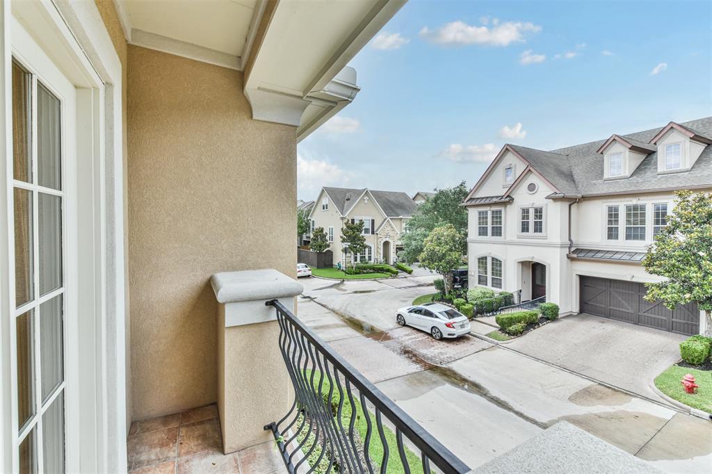 30 3 Windsor Court, Houston, Texas 77055, 5 Bedrooms Bedrooms, 12 Rooms Rooms,4 BathroomsBathrooms,Single-family,For Sale,Windsor,31300494