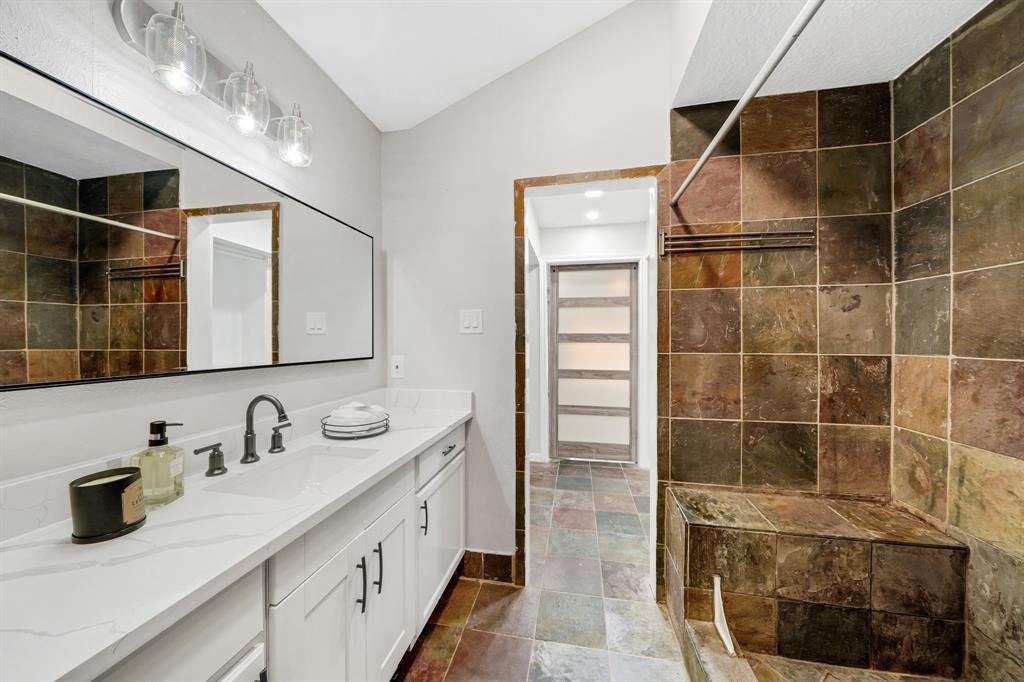 15 2 Emery Cliff Place, The Woodlands, Texas 77381, 3 Bedrooms Bedrooms, 3 Rooms Rooms,2 BathroomsBathrooms,Single-family,For Sale,Emery Cliff,79785023