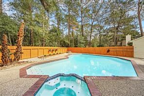 15 Emery Cliff, The Woodlands, TX, 77381