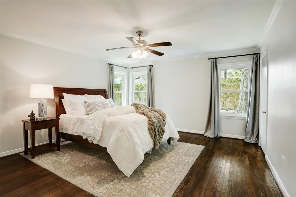 5649 1 Locke Lane, Houston, Texas 77056, 3 Bedrooms Bedrooms, 13 Rooms Rooms,2 BathroomsBathrooms,Single-family,For Sale,Locke,55895339