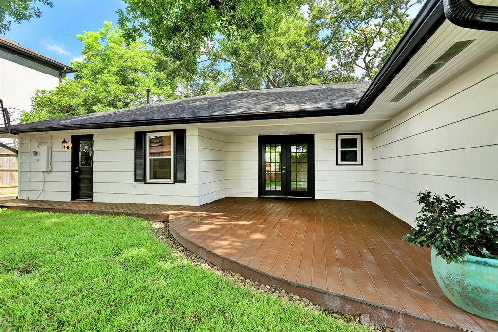 5649 1 Locke Lane, Houston, Texas 77056, 3 Bedrooms Bedrooms, 13 Rooms Rooms,2 BathroomsBathrooms,Single-family,For Sale,Locke,55895339