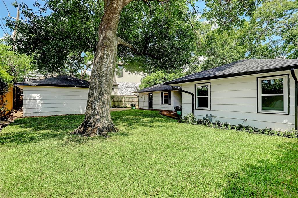 5649 1 Locke Lane, Houston, Texas 77056, 3 Bedrooms Bedrooms, 13 Rooms Rooms,2 BathroomsBathrooms,Single-family,For Sale,Locke,55895339
