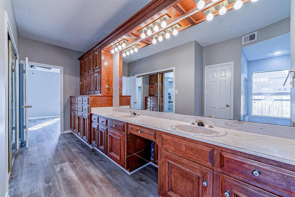 7904 2 Palmer Place Lane, Humble, Texas 77346, 4 Bedrooms Bedrooms, 4 Rooms Rooms,3 BathroomsBathrooms,Single-family,For Sale,Palmer Place,69263268