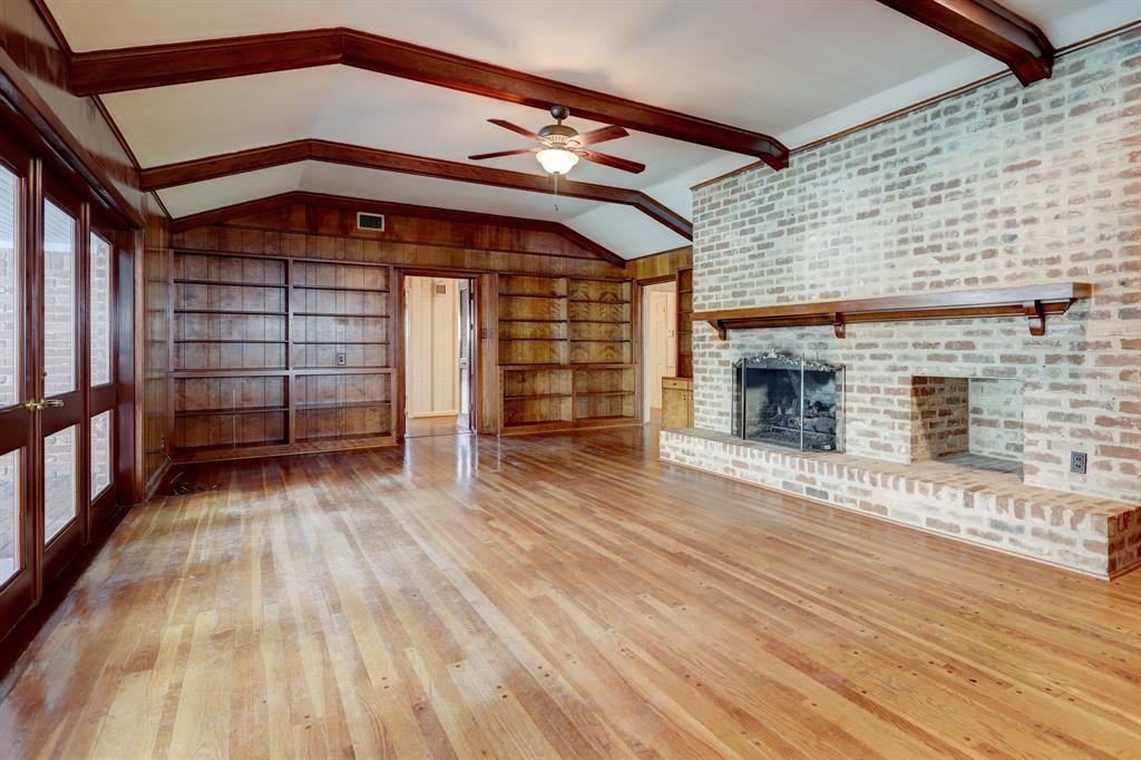 6206 1 Holly Springs Drive, Houston, Texas 77057, 3 Bedrooms Bedrooms, 12 Rooms Rooms,2 BathroomsBathrooms,Single-family,For Sale,Holly Springs,53225652