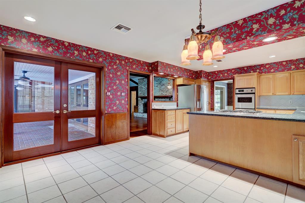 6206 1 Holly Springs Drive, Houston, Texas 77057, 3 Bedrooms Bedrooms, 12 Rooms Rooms,2 BathroomsBathrooms,Single-family,For Sale,Holly Springs,53225652