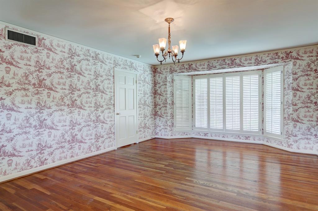 6206 1 Holly Springs Drive, Houston, Texas 77057, 3 Bedrooms Bedrooms, 12 Rooms Rooms,2 BathroomsBathrooms,Single-family,For Sale,Holly Springs,53225652