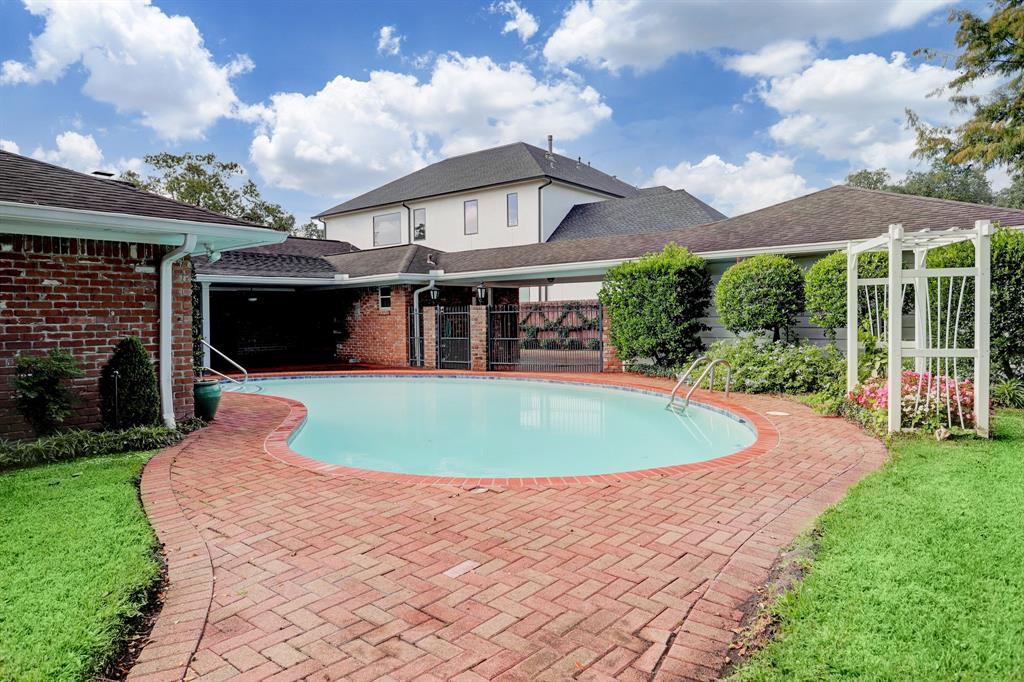 6206 1 Holly Springs Drive, Houston, Texas 77057, 3 Bedrooms Bedrooms, 12 Rooms Rooms,2 BathroomsBathrooms,Single-family,For Sale,Holly Springs,53225652
