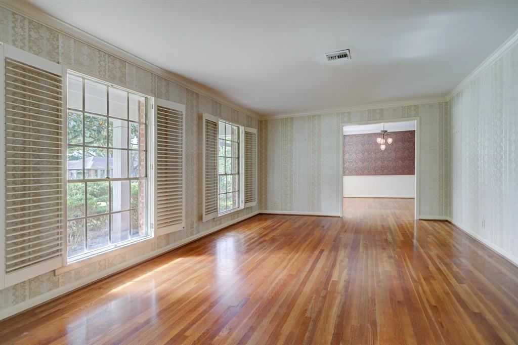 6206 1 Holly Springs Drive, Houston, Texas 77057, 3 Bedrooms Bedrooms, 12 Rooms Rooms,2 BathroomsBathrooms,Single-family,For Sale,Holly Springs,53225652