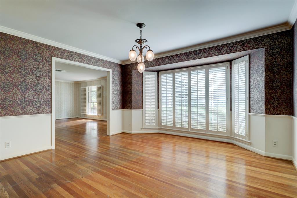 6206 1 Holly Springs Drive, Houston, Texas 77057, 3 Bedrooms Bedrooms, 12 Rooms Rooms,2 BathroomsBathrooms,Single-family,For Sale,Holly Springs,53225652