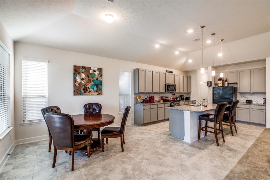 20706 2 Kings Timber Trail, Humble, Texas 77346, 4 Bedrooms Bedrooms, 14 Rooms Rooms,3 BathroomsBathrooms,Single-family,For Sale,Kings Timber,76365586