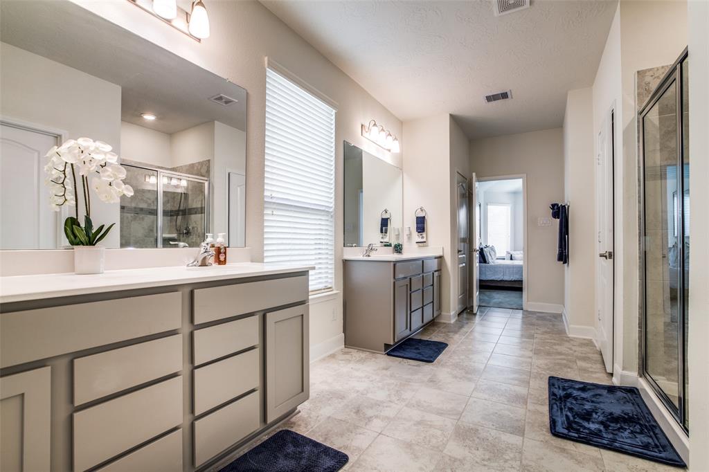 20706 2 Kings Timber Trail, Humble, Texas 77346, 4 Bedrooms Bedrooms, 14 Rooms Rooms,3 BathroomsBathrooms,Single-family,For Sale,Kings Timber,76365586