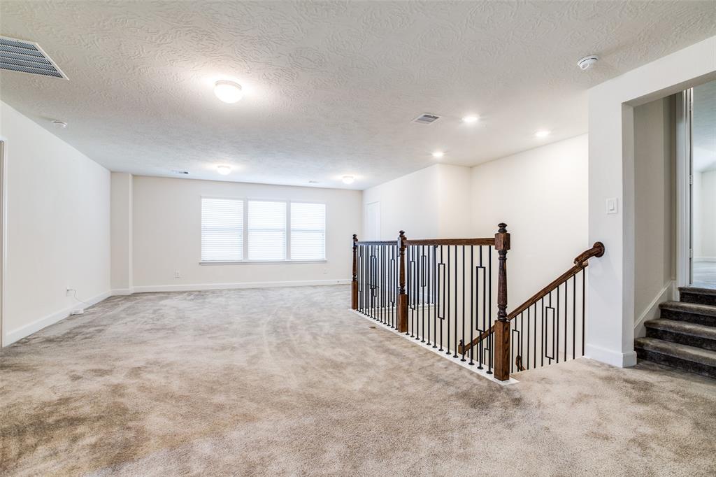 20706 2 Kings Timber Trail, Humble, Texas 77346, 4 Bedrooms Bedrooms, 14 Rooms Rooms,3 BathroomsBathrooms,Single-family,For Sale,Kings Timber,76365586