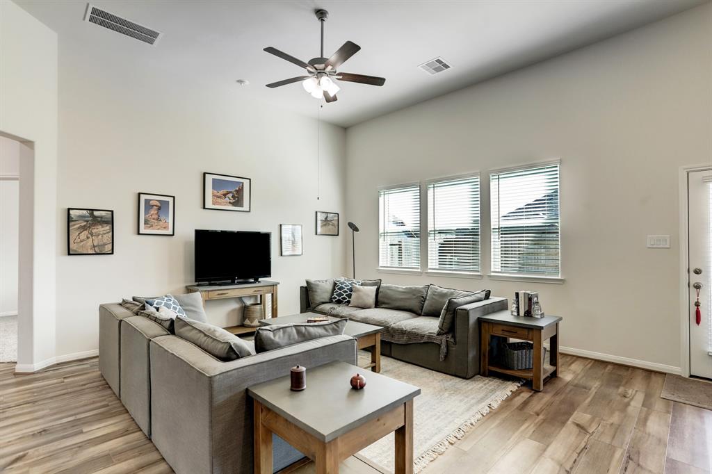 3031 2 Lori Ann Court, Missouri City, Texas 77459, 4 Bedrooms Bedrooms, 7 Rooms Rooms,3 BathroomsBathrooms,Single-family,For Sale,Lori Ann,89519142