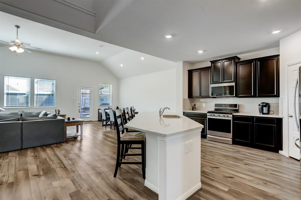 3031 2 Lori Ann Court, Missouri City, Texas 77459, 4 Bedrooms Bedrooms, 7 Rooms Rooms,3 BathroomsBathrooms,Single-family,For Sale,Lori Ann,89519142