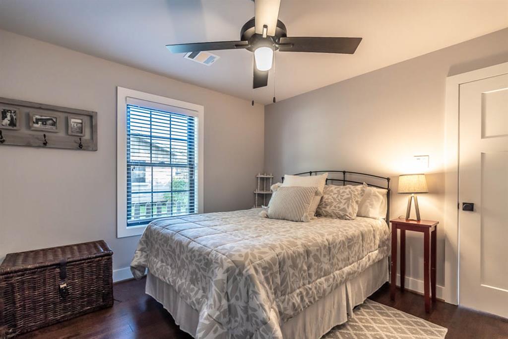 844 1 24th Street, Houston, Texas 77009, 3 Bedrooms Bedrooms, 5 Rooms Rooms,2 BathroomsBathrooms,Single-family,For Sale,24th,78935984