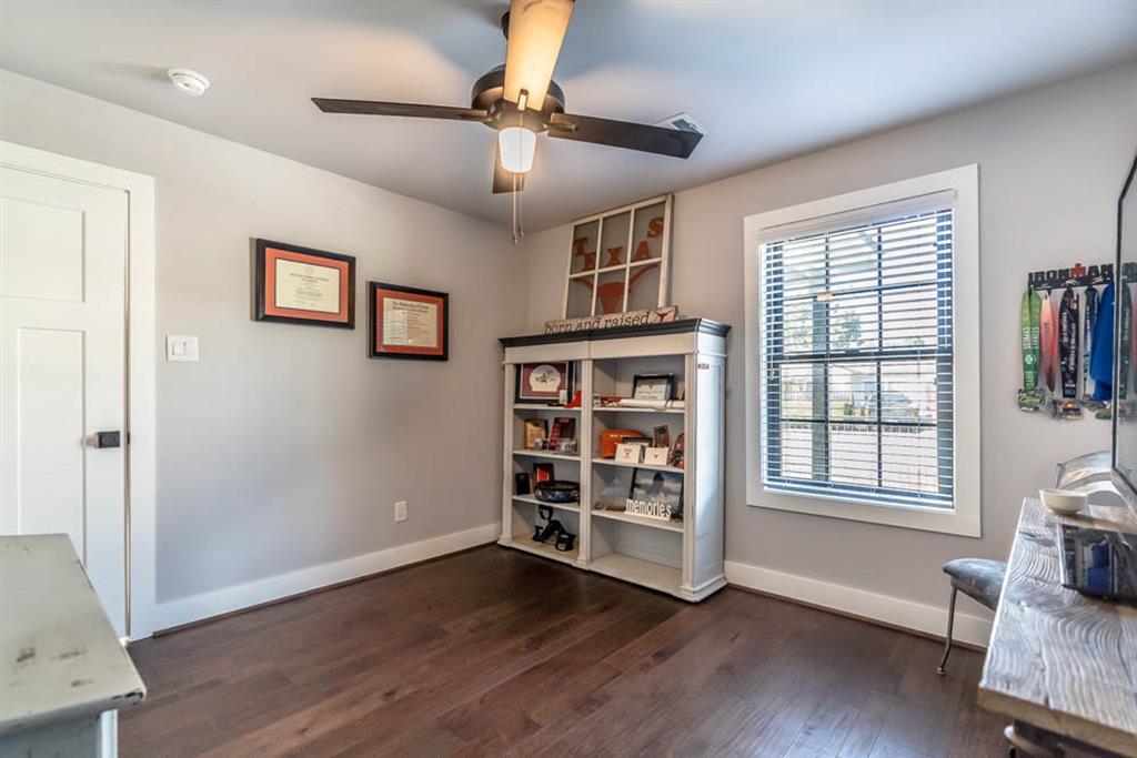 844 1 24th Street, Houston, Texas 77009, 3 Bedrooms Bedrooms, 5 Rooms Rooms,2 BathroomsBathrooms,Single-family,For Sale,24th,78935984