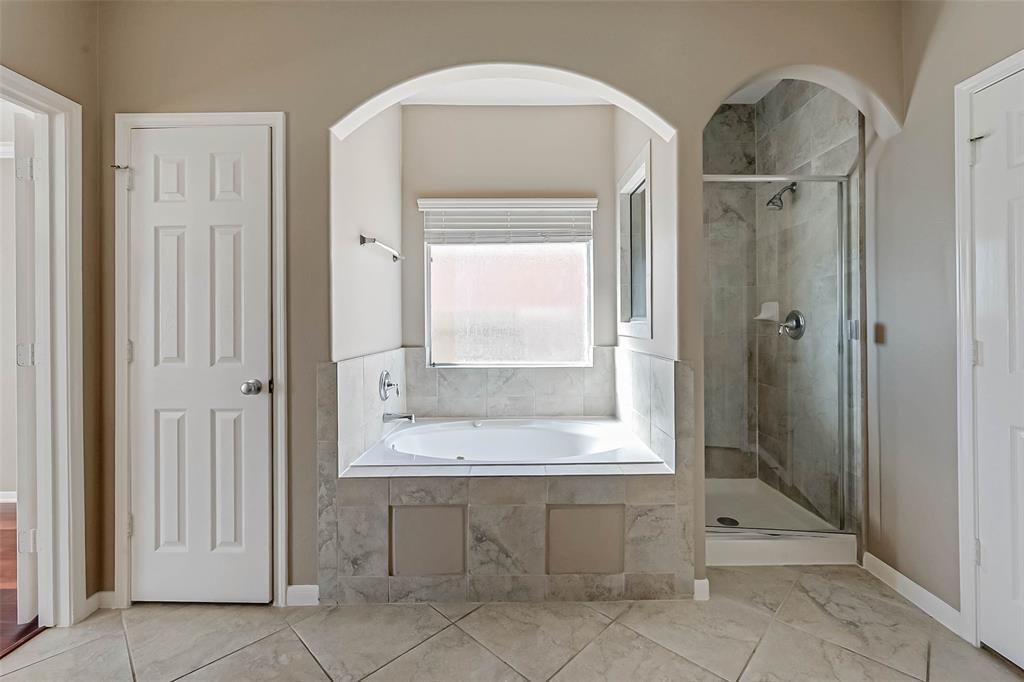 26011 2 Pebble Terrane Lane, Katy, Texas 77494, 4 Bedrooms Bedrooms, 10 Rooms Rooms,3 BathroomsBathrooms,Single-family,For Sale,Pebble Terrane,54985920