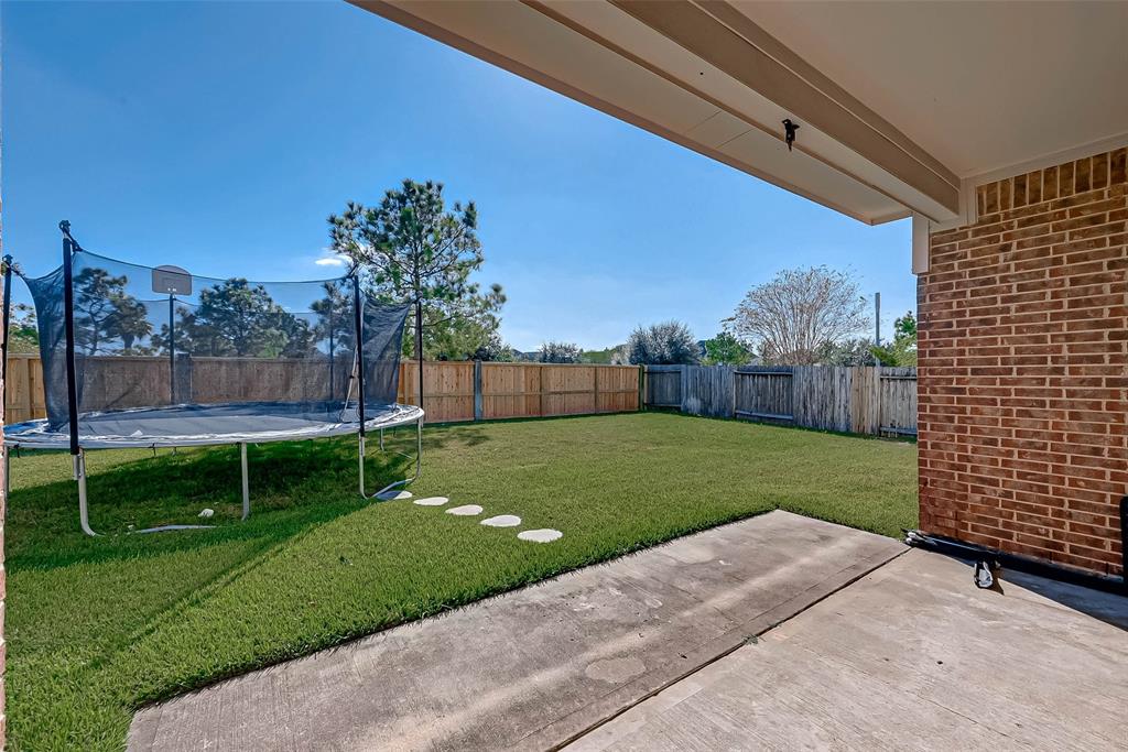 26011 2 Pebble Terrane Lane, Katy, Texas 77494, 4 Bedrooms Bedrooms, 10 Rooms Rooms,3 BathroomsBathrooms,Single-family,For Sale,Pebble Terrane,54985920