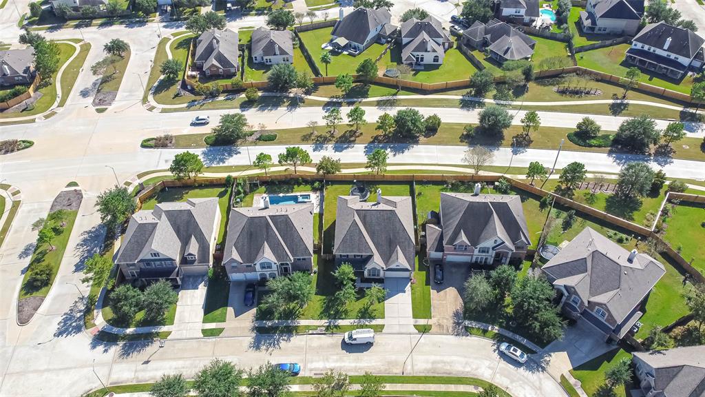 26011 2 Pebble Terrane Lane, Katy, Texas 77494, 4 Bedrooms Bedrooms, 10 Rooms Rooms,3 BathroomsBathrooms,Single-family,For Sale,Pebble Terrane,54985920