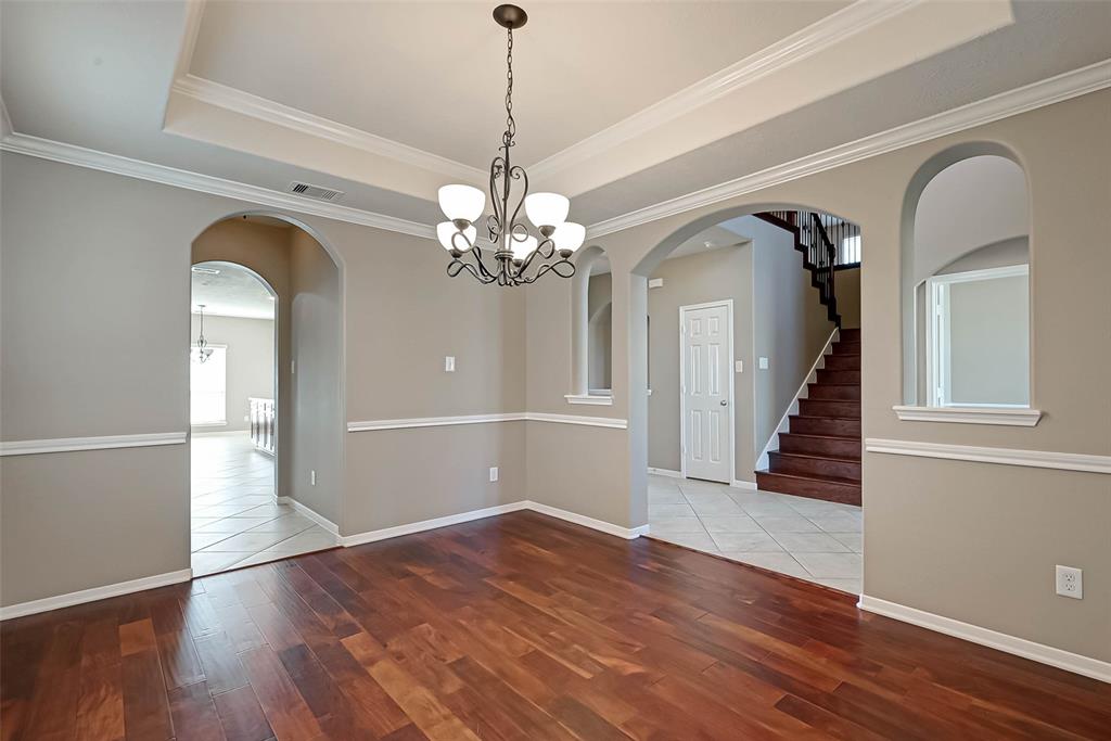 26011 2 Pebble Terrane Lane, Katy, Texas 77494, 4 Bedrooms Bedrooms, 10 Rooms Rooms,3 BathroomsBathrooms,Single-family,For Sale,Pebble Terrane,54985920