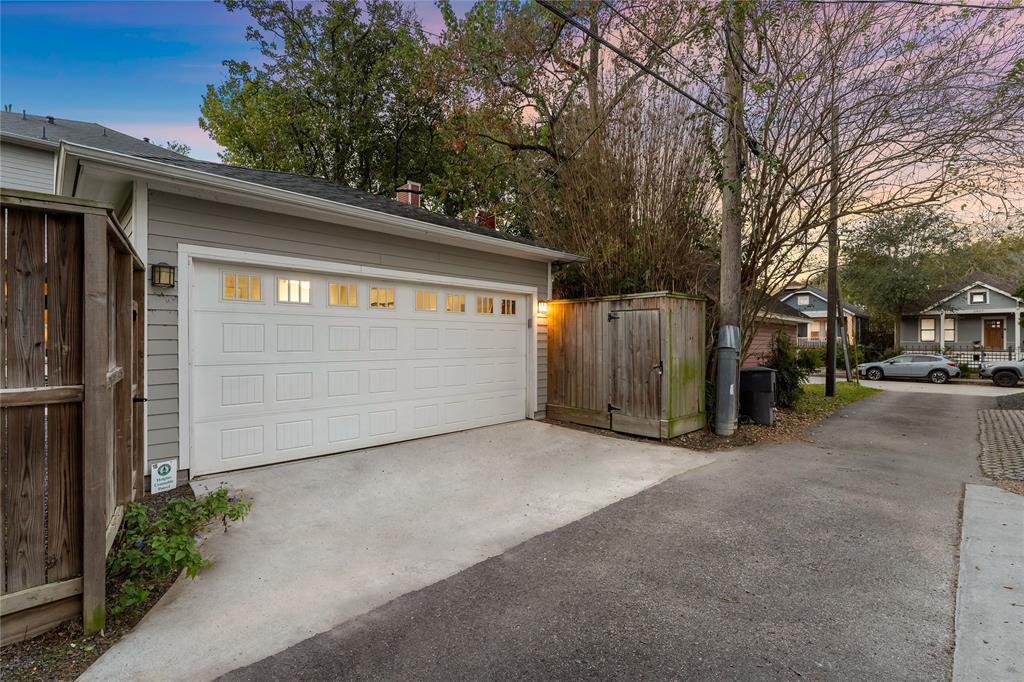 307 2 25th Street, Houston, Texas 77008, 4 Bedrooms Bedrooms, 8 Rooms Rooms,4 BathroomsBathrooms,Single-family,For Sale,25th,70071508