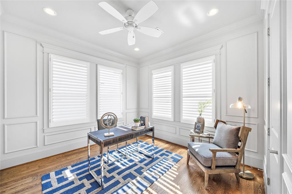307 2 25th Street, Houston, Texas 77008, 4 Bedrooms Bedrooms, 8 Rooms Rooms,4 BathroomsBathrooms,Single-family,For Sale,25th,70071508