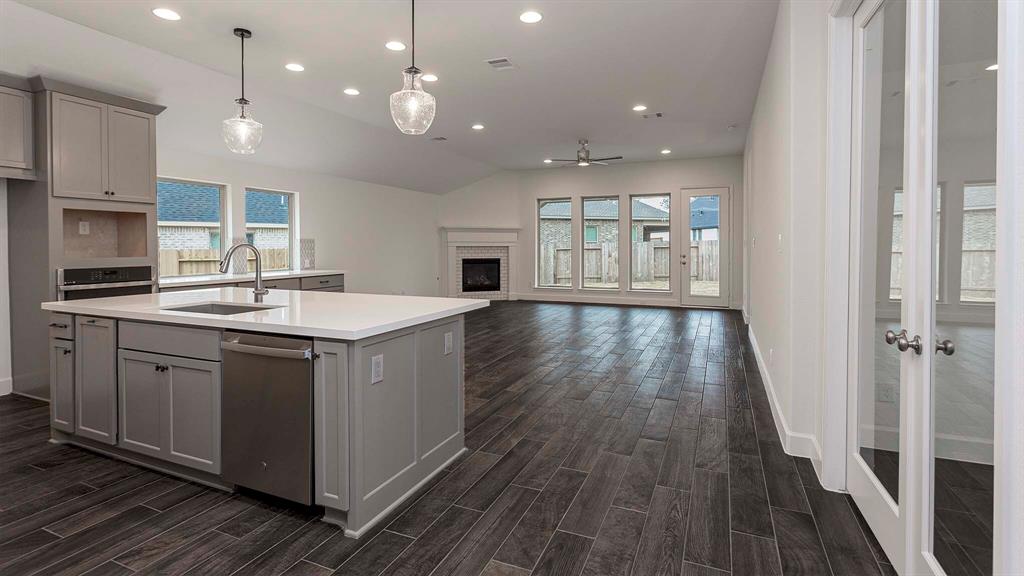343 1 Mistletoe Ridge Court, Montgomery, Texas 77316, 4 Bedrooms Bedrooms, 7 Rooms Rooms,3 BathroomsBathrooms,Single-family,For Sale,Mistletoe Ridge,86978859