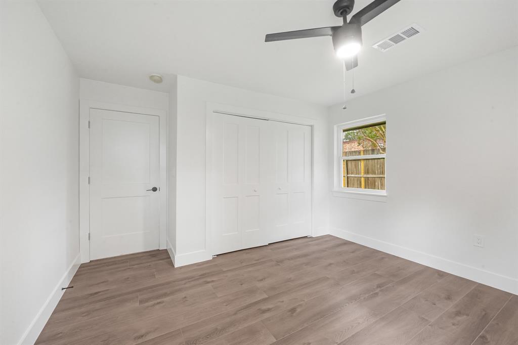 1211 1 Wisterwood Drive, Houston, Texas 77043, 3 Bedrooms Bedrooms, 3 Rooms Rooms,2 BathroomsBathrooms,Single-family,For Sale,Wisterwood,57840932