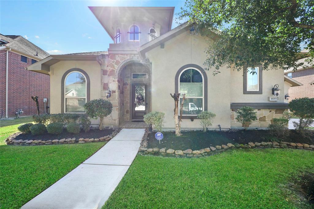 16015 1.5 Barton River Lane, Houston, Texas 77044, 4 Bedrooms Bedrooms, 10 Rooms Rooms,3 BathroomsBathrooms,Single-family,For Sale,Barton River,94043570