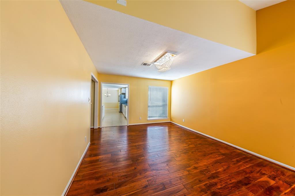 715 2 St Ives Court, Houston, Texas 77079, 4 Bedrooms Bedrooms, 10 Rooms Rooms,2 BathroomsBathrooms,Single-family,For Sale,St Ives,53489393