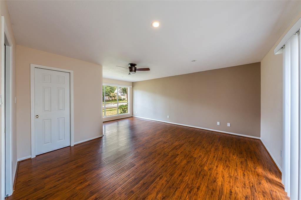 715 2 St Ives Court, Houston, Texas 77079, 4 Bedrooms Bedrooms, 10 Rooms Rooms,2 BathroomsBathrooms,Single-family,For Sale,St Ives,53489393